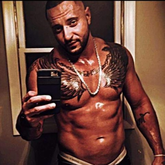 Meet your Posher, Chris - Picture 1 of 1